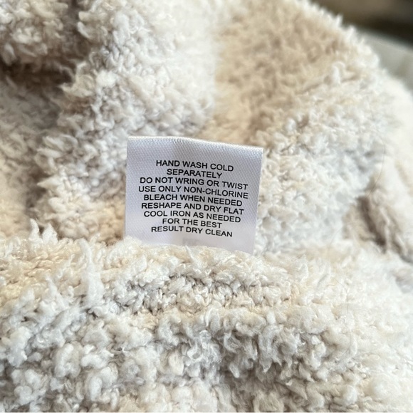 Hippie Rose Soft Oversize Fuzzy Sweater Hoodie Poncho Cream Sz M/L - Picture 7 of 9